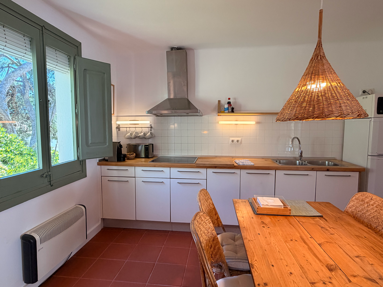Tamariu 2 – Duplex mit Garten & Sonne · WLAN · Oase 50 m vom Strand