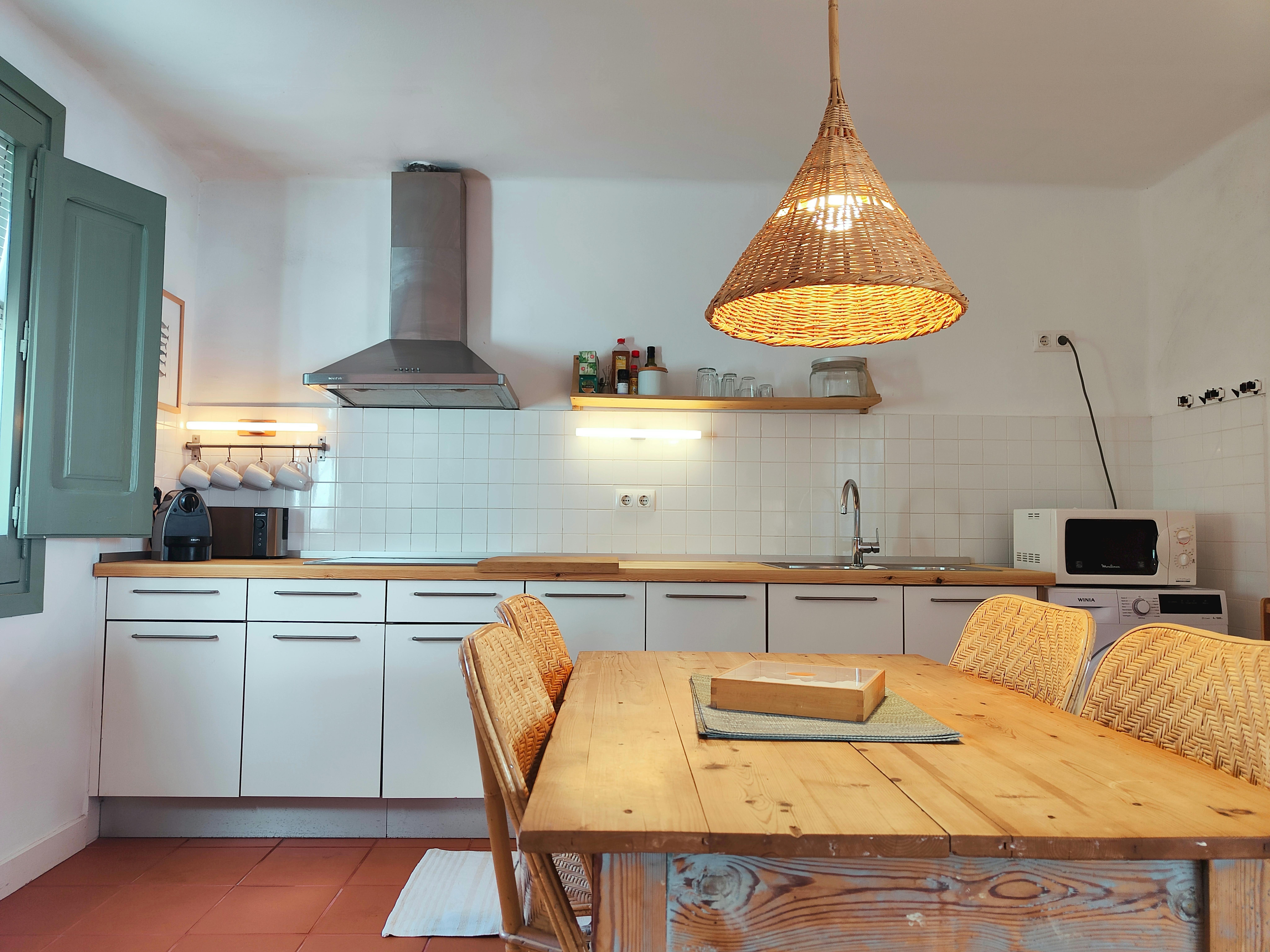 Dining table for 4 people