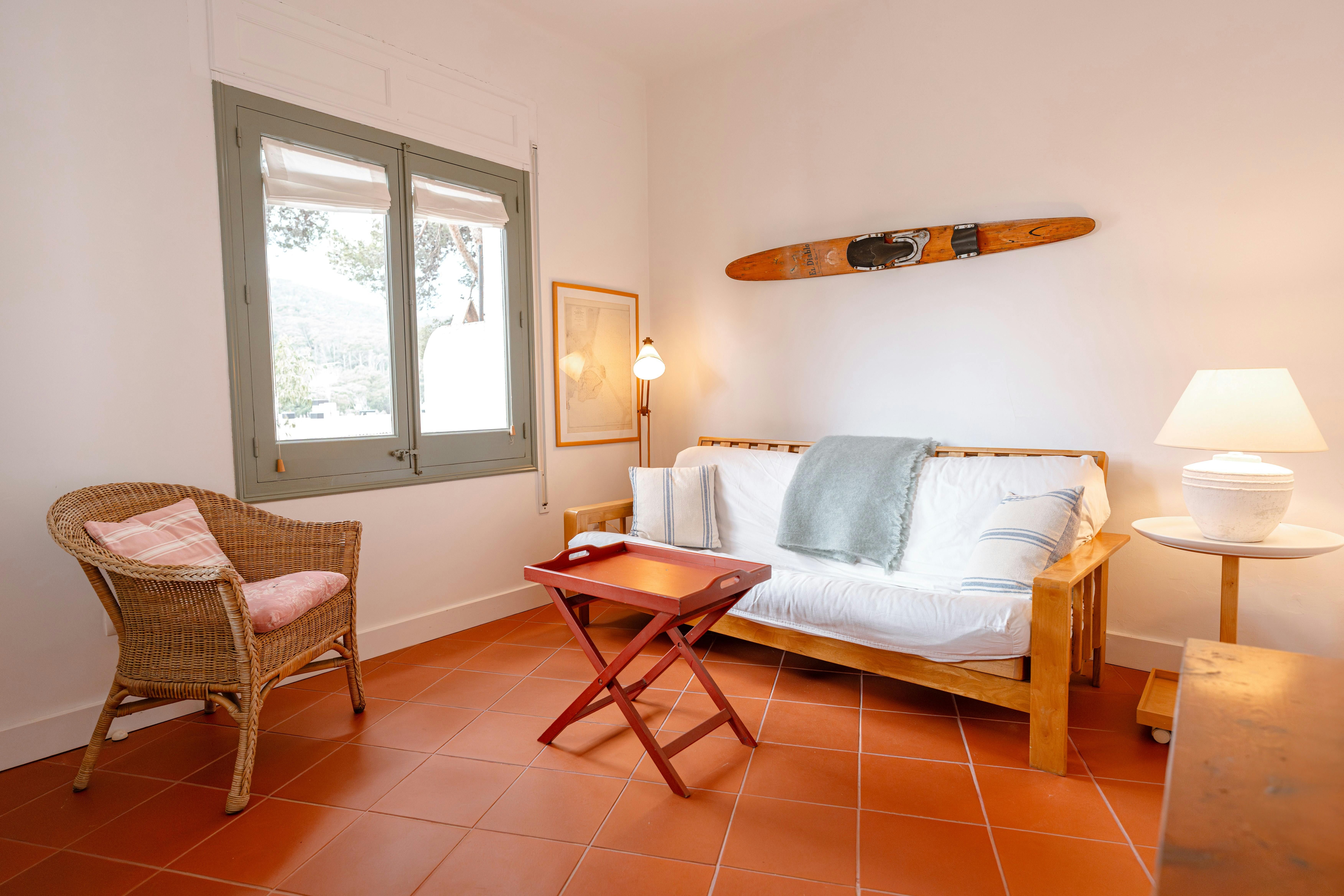 Tamariu 5 · 🌊 Cozy Retreat 50m from Beach w/ private Terrace and common Garden