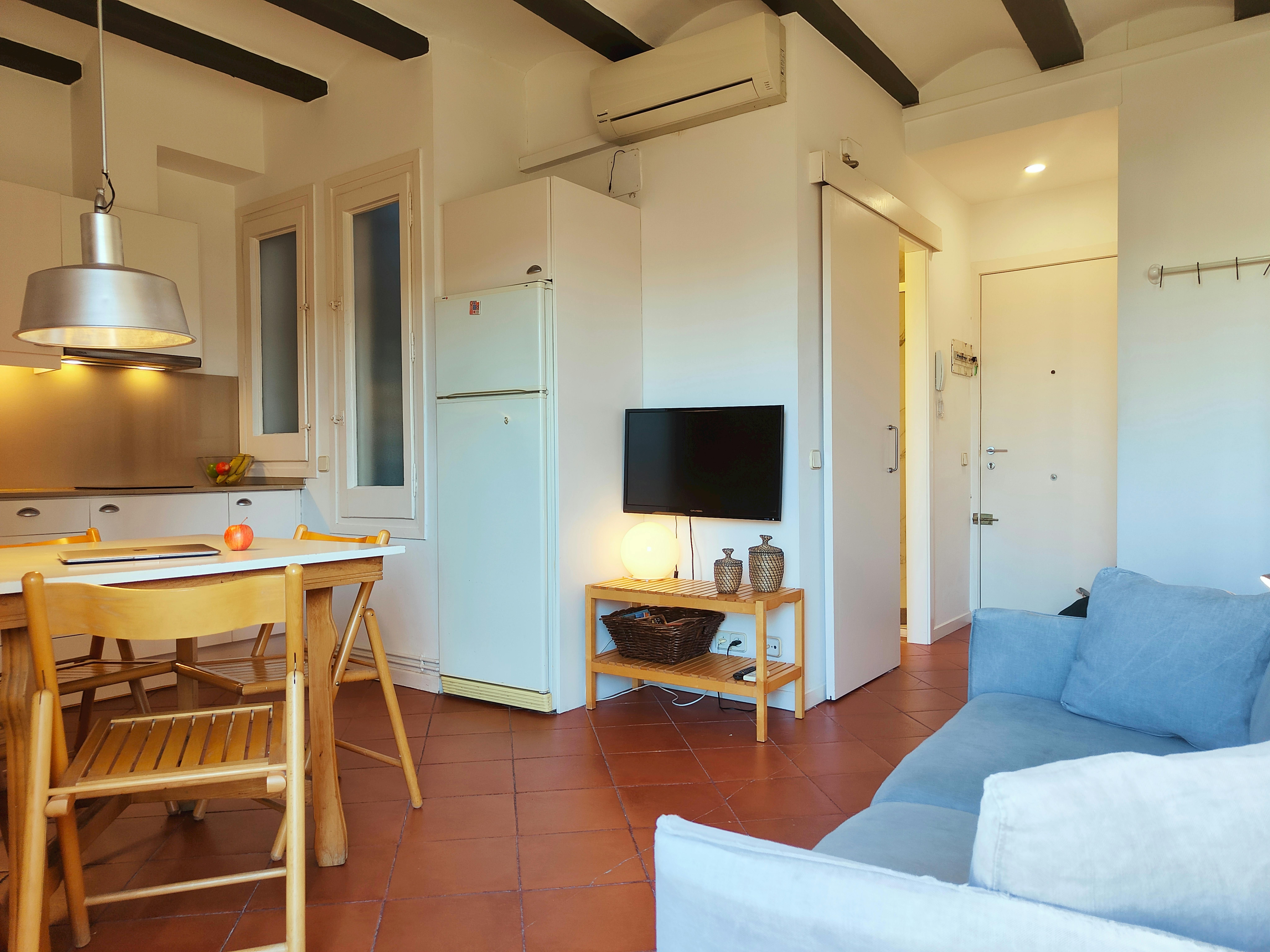 Attico confortevole e luminoso. Plaça Catalunya, Rambla B. Wifi ad alta velocità