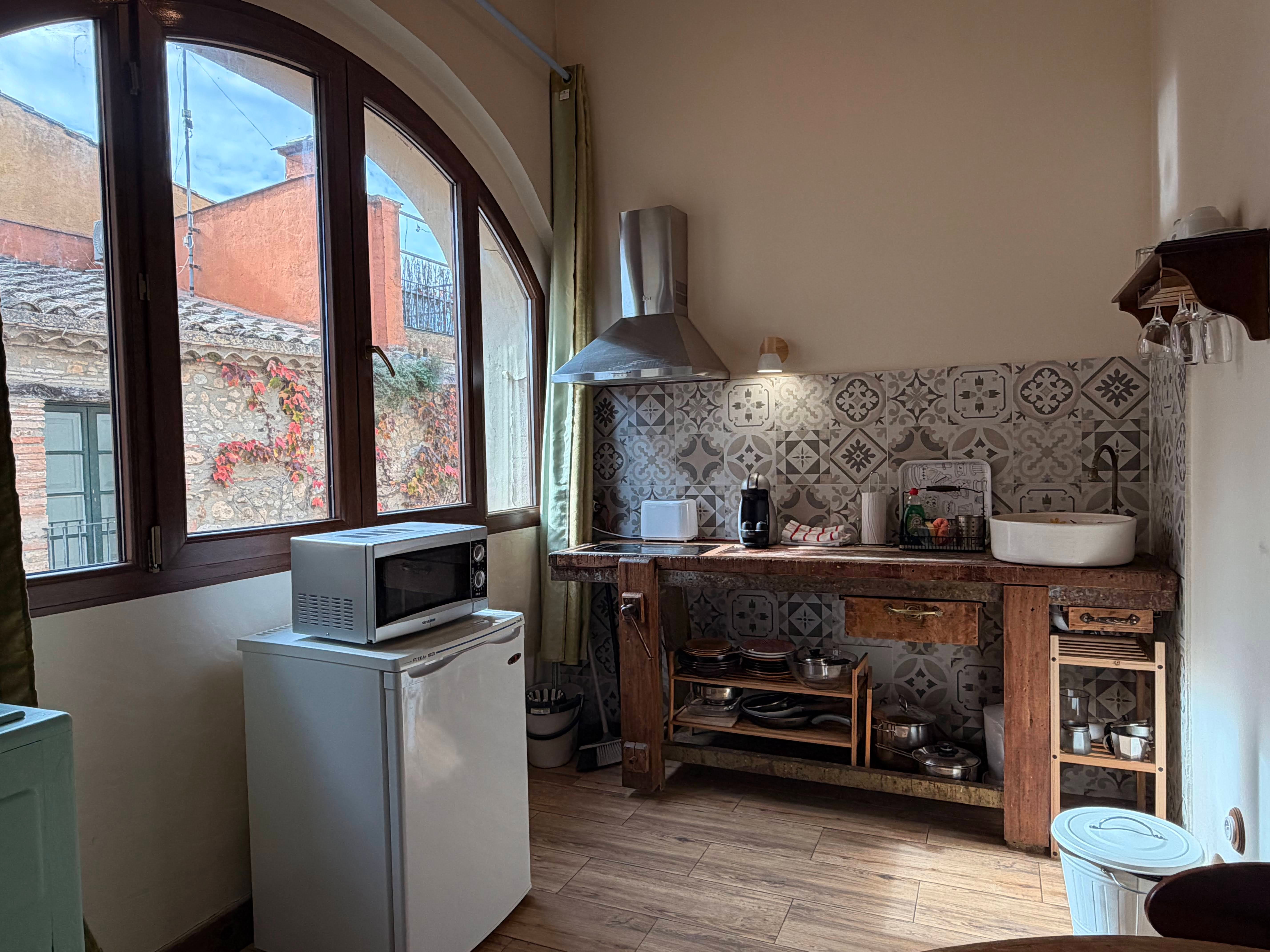 Apartment with fireplace in Ventalló, 10 min from l'Escala. El Celler