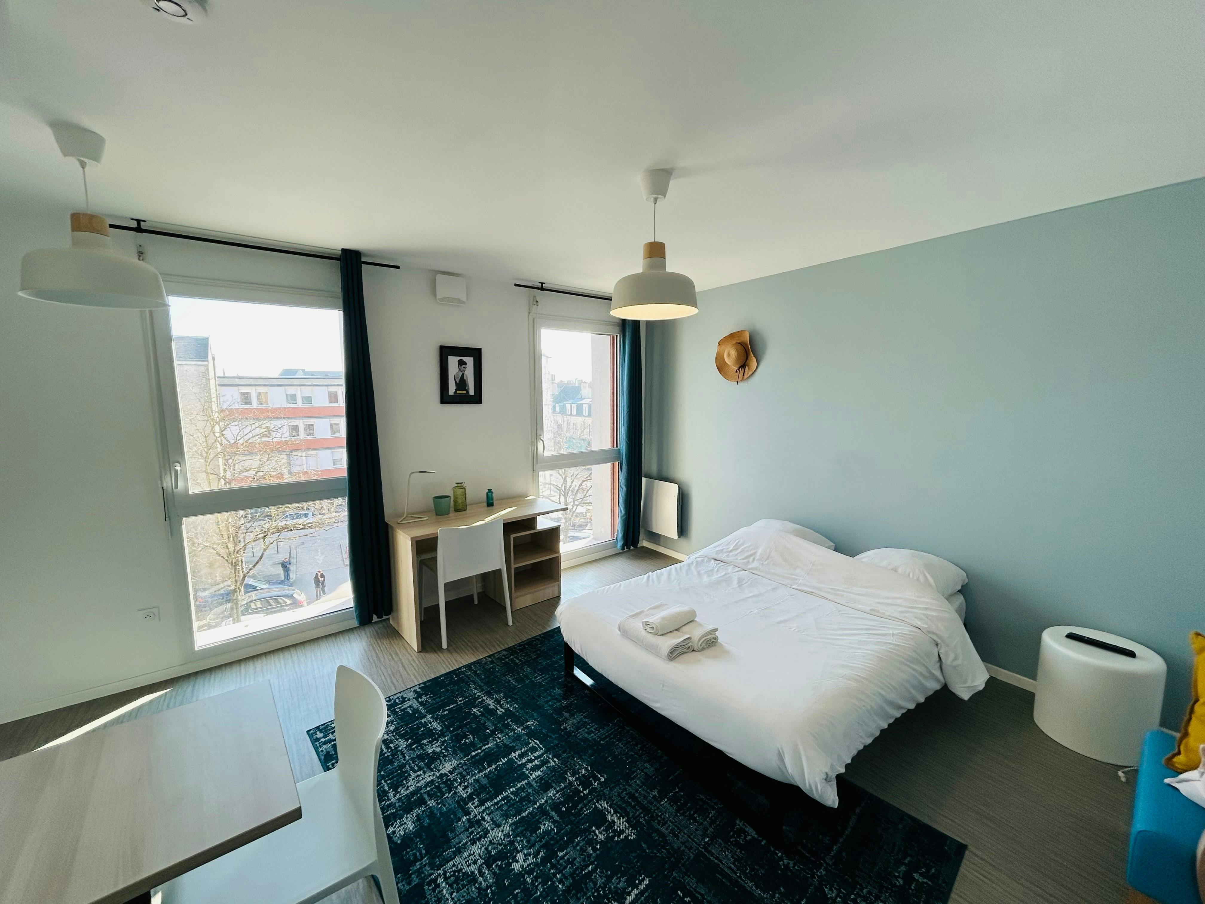 We Live In R - Suite 401