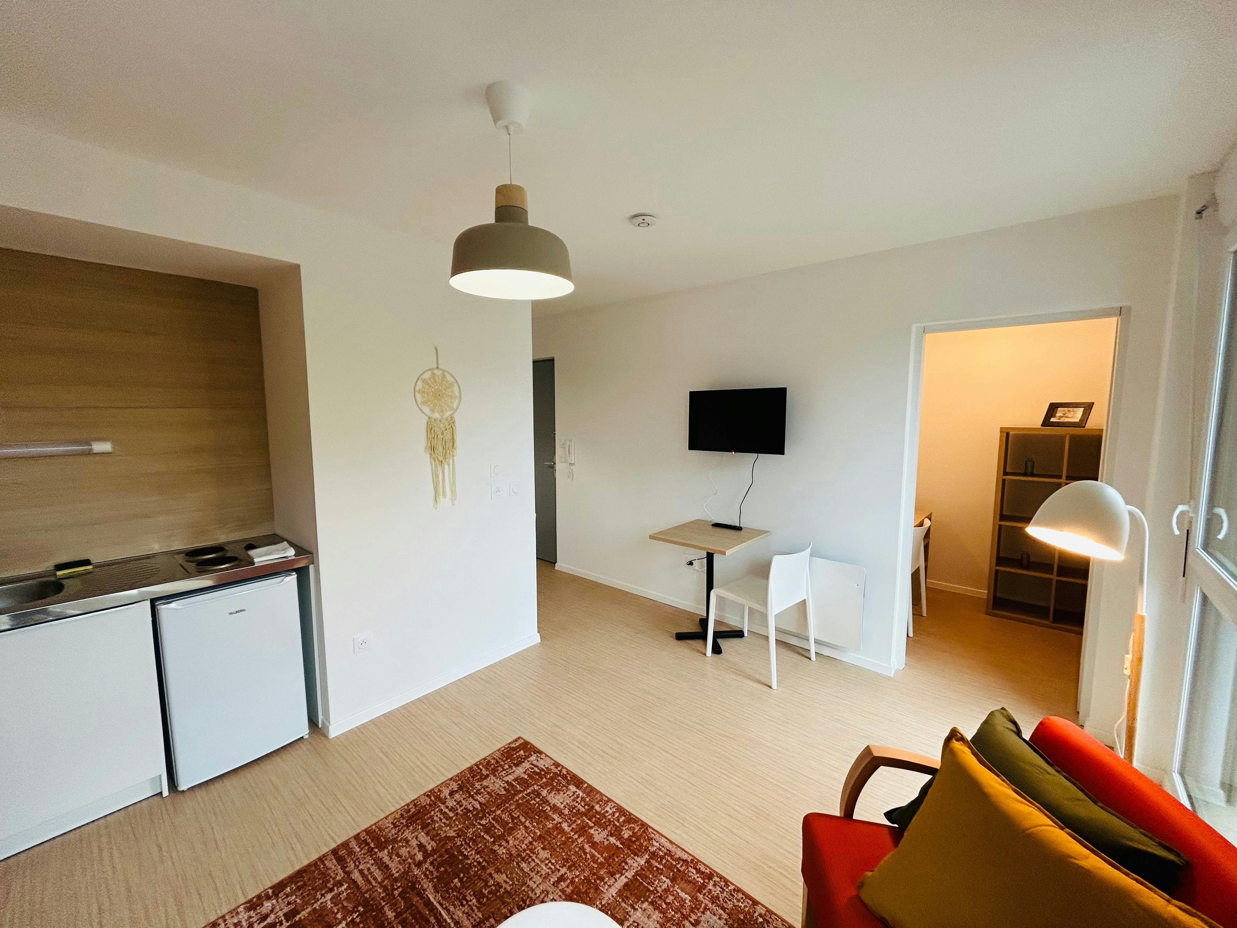 We Live In R - Suite 204