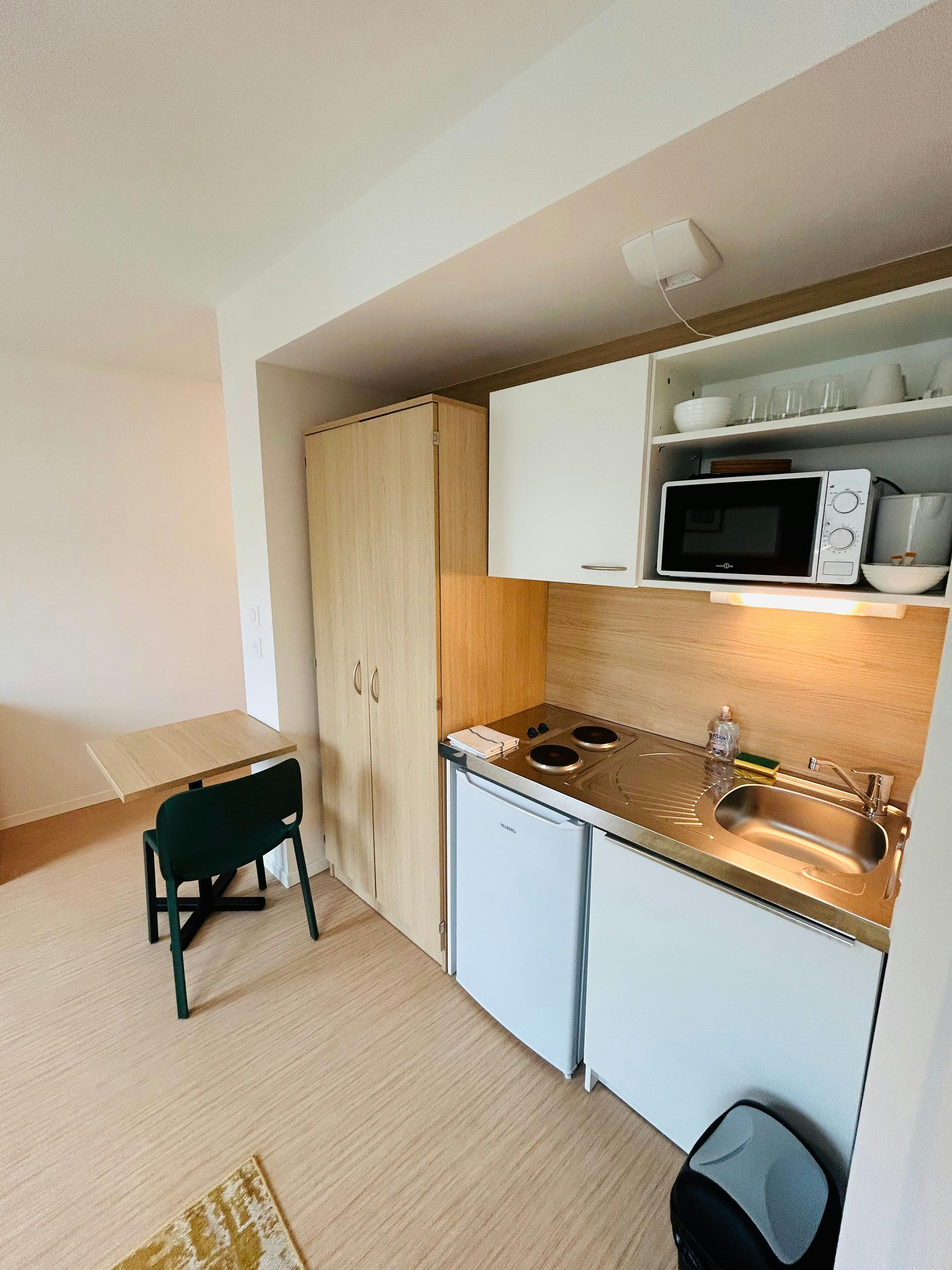 We Live In R - Suite 202 - Cathédrale