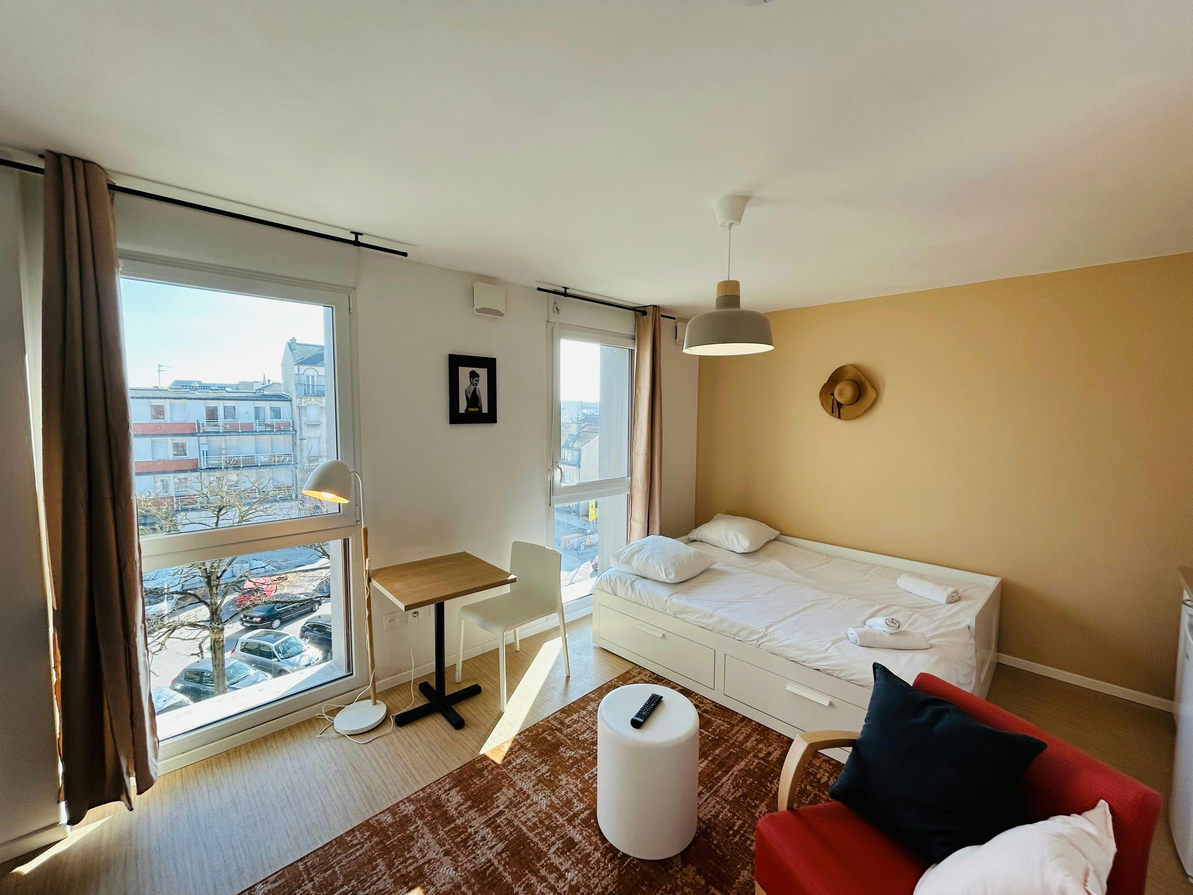 We Live In R - Suite 404