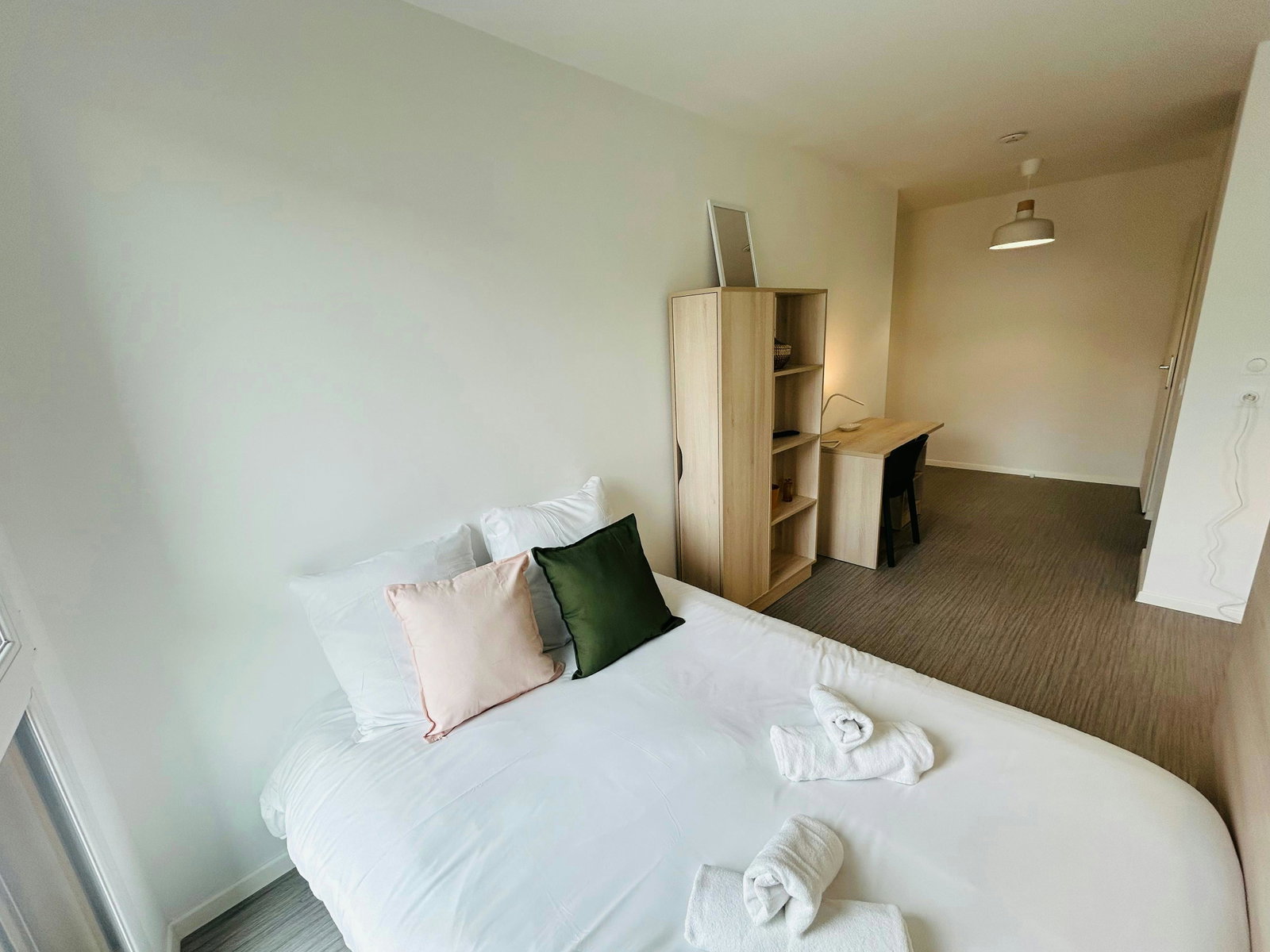 Suite Moderne au coeur de Reims We Live In R 303