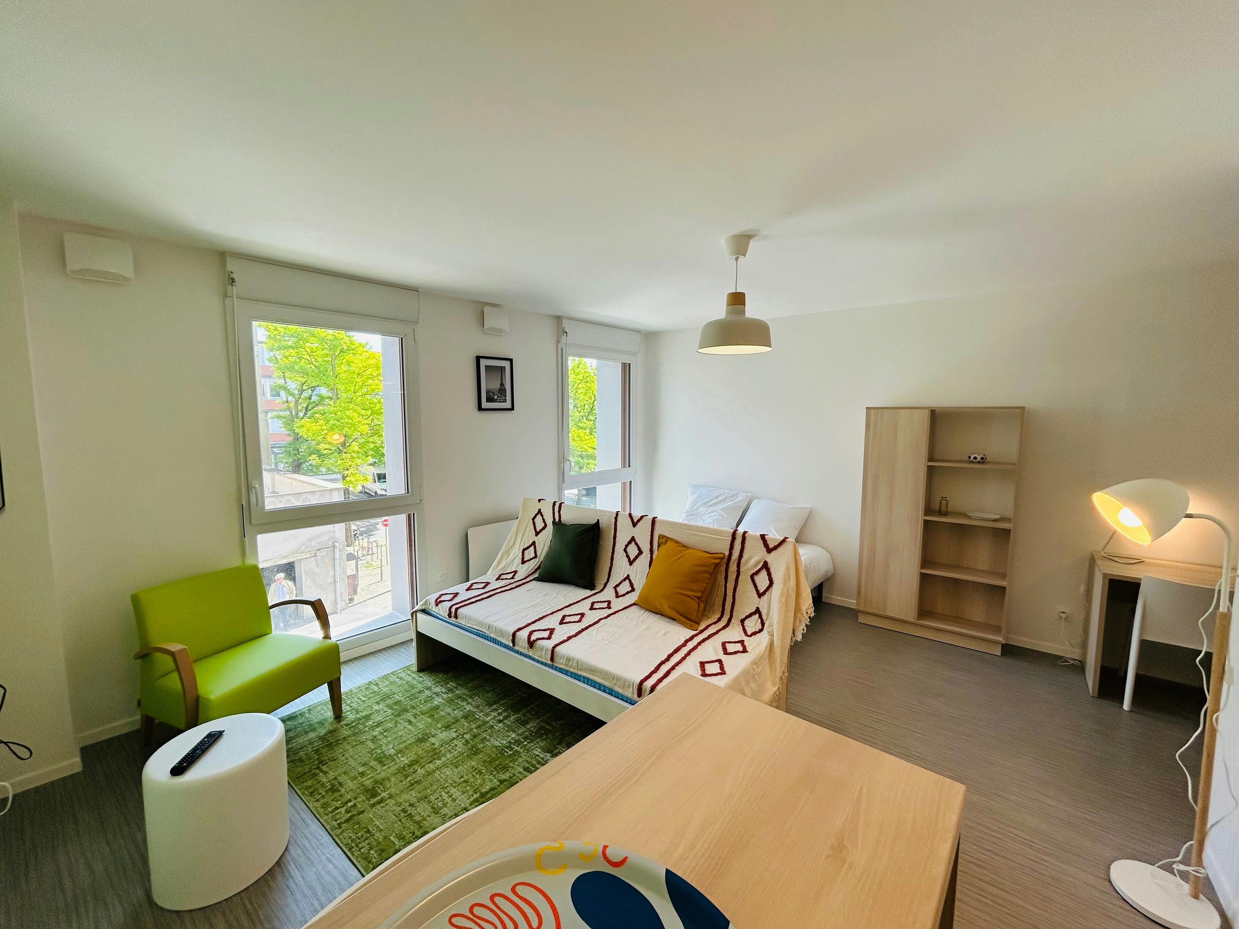 We Live In R - Suite 203 - Cathédrale