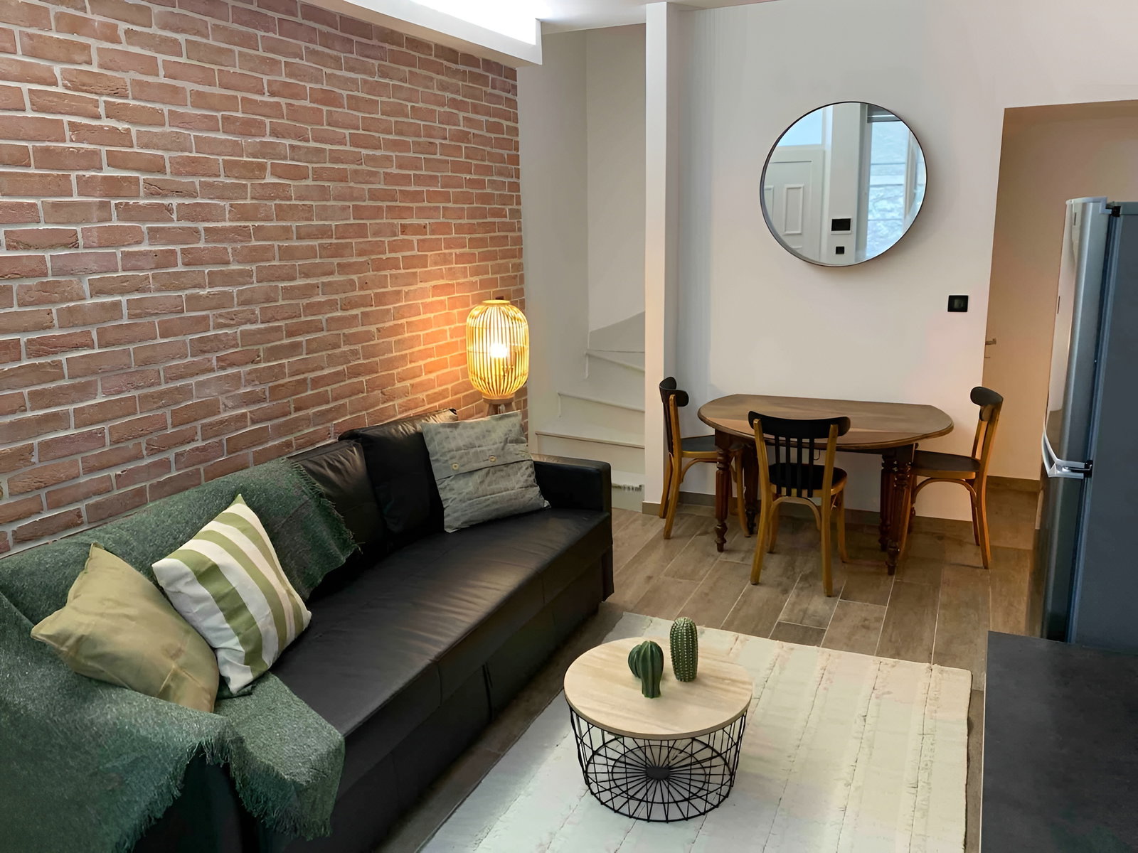 Living room image 4
