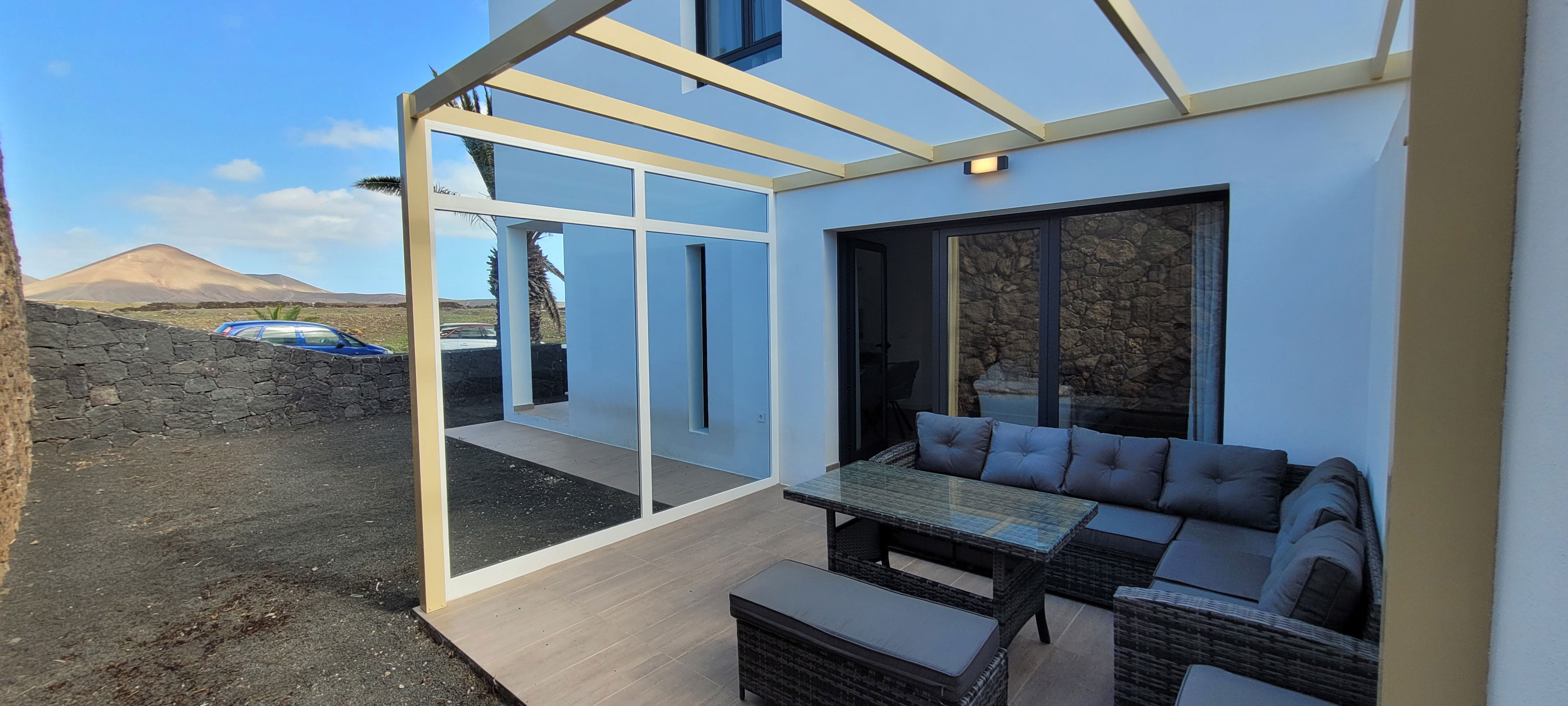 Casa Jack - House with Volcanic mountain views