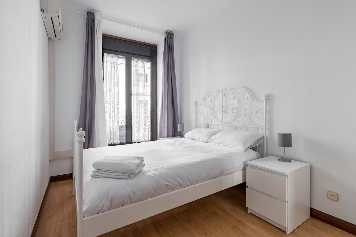 Apartamento en Madrid Centro, cerca de Atocha y AVE. Capacidad para 6 personas.
