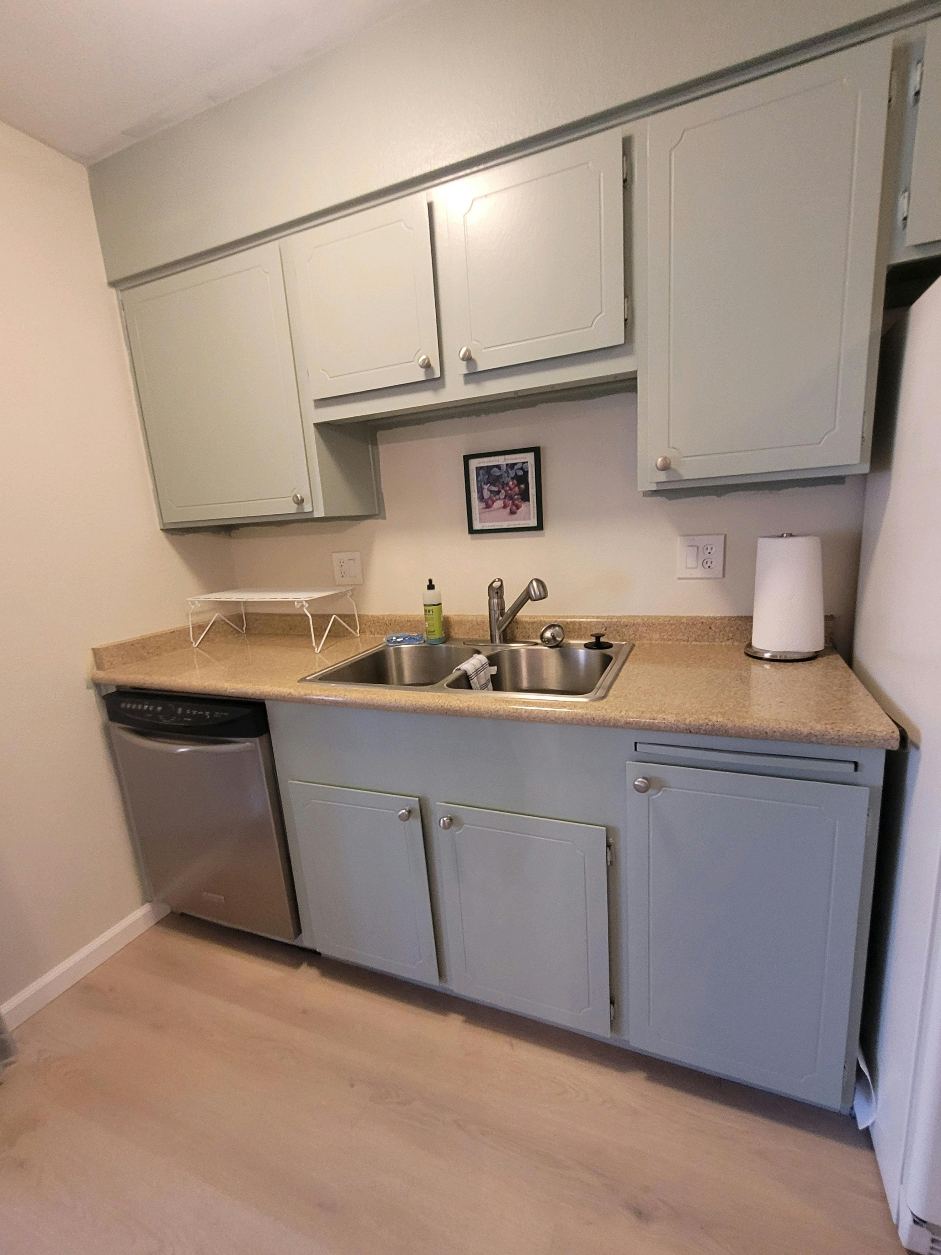 CASA Allegro: Senior Paradise-2 Bed 2 Baths 1 KING