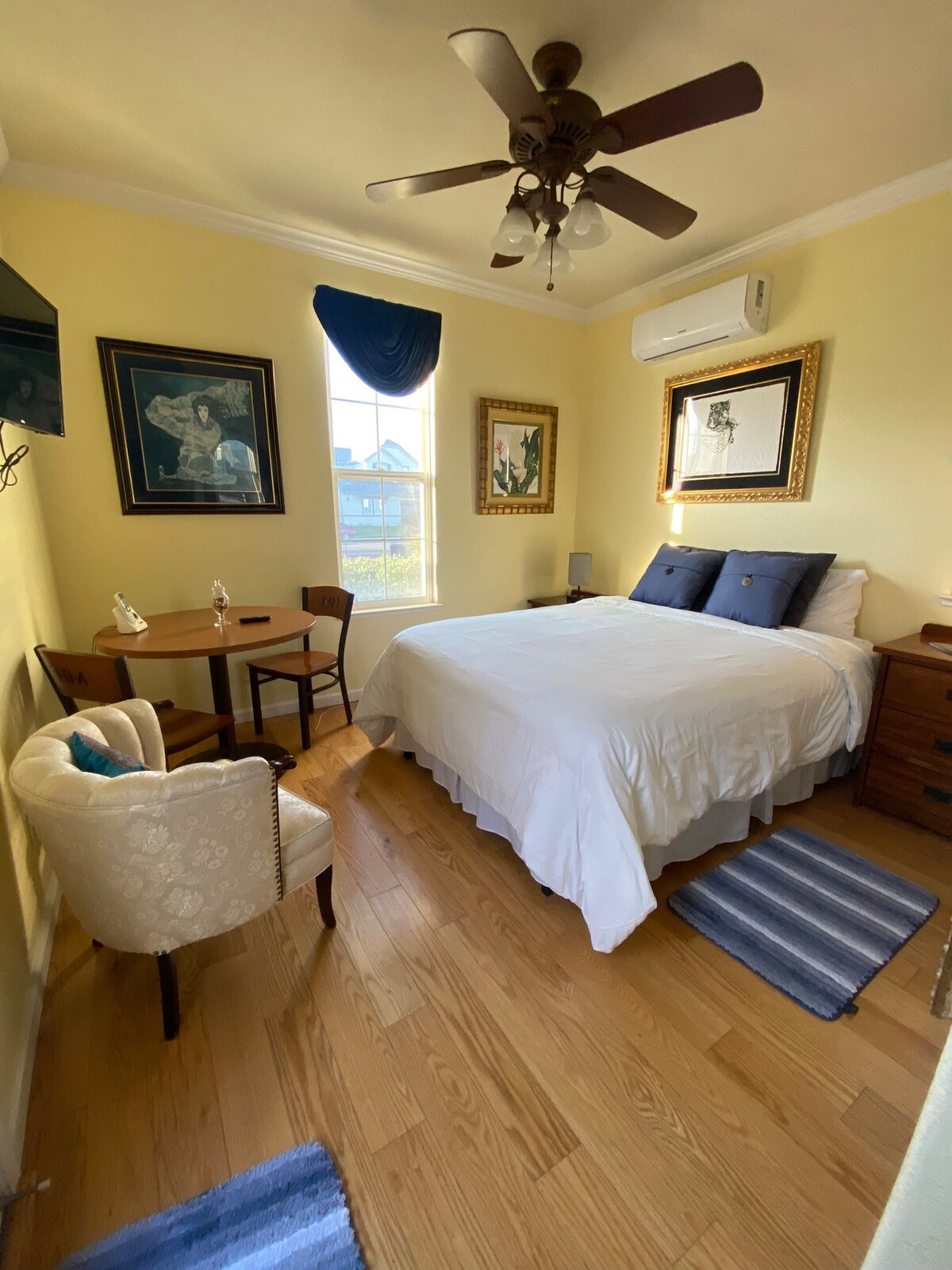 Bedroom image 3