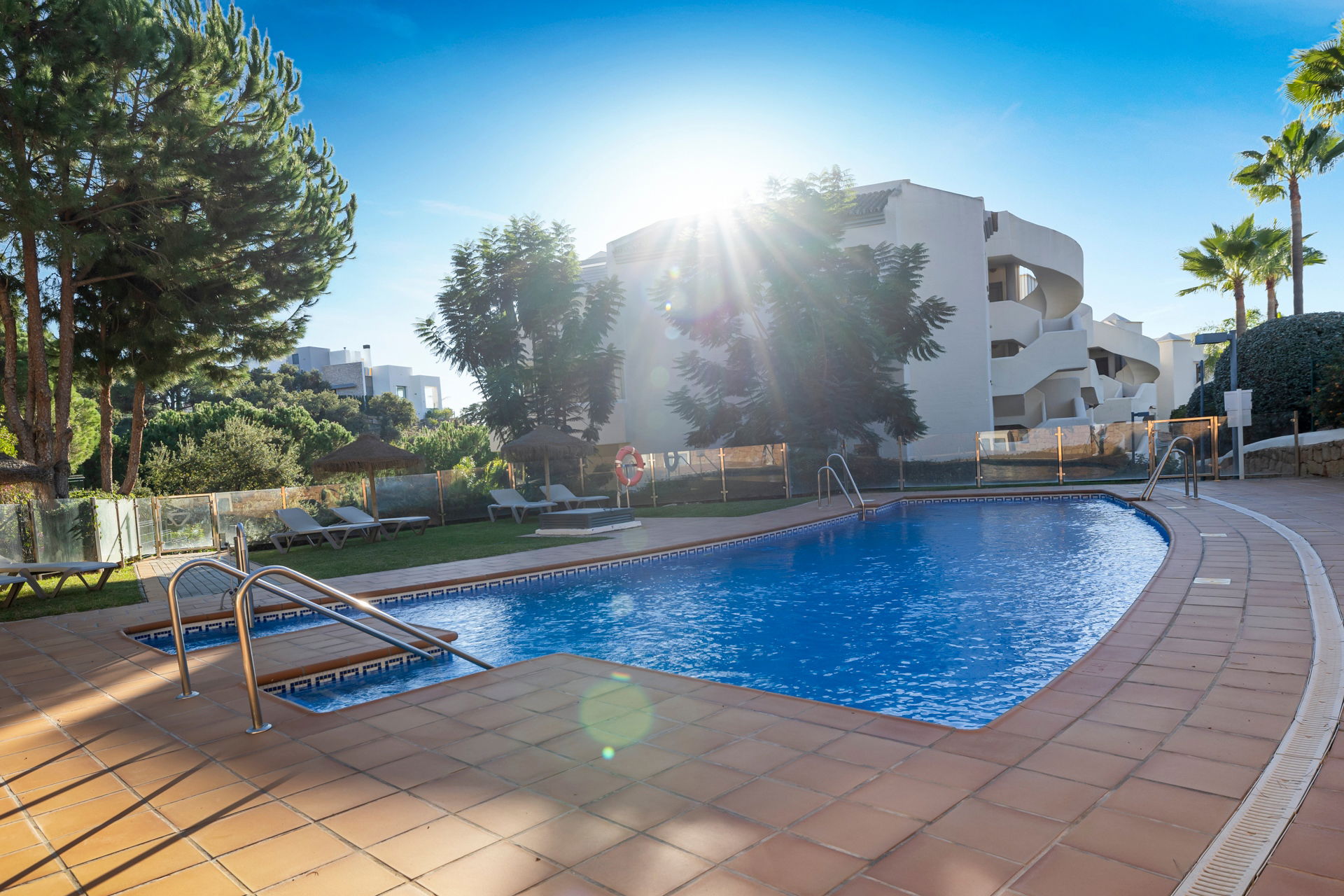 Espacioso y luminoso apartamento en Elviria, ideal para vacaciones familiares