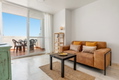 Apartamento con 2 terrazas a solo unos pasos de la playa de La Carihuela