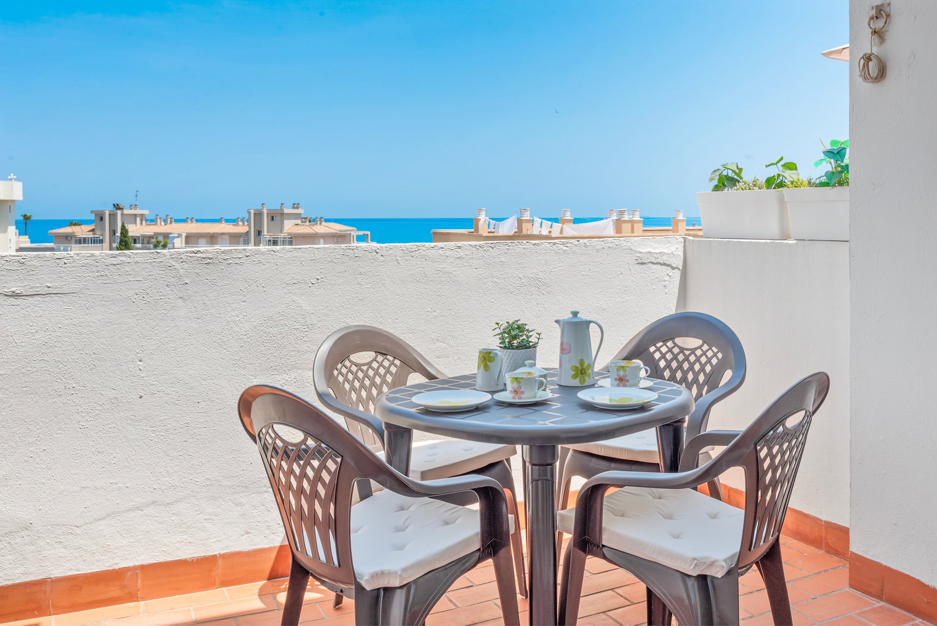 Apartamento con 2 terrazas a solo unos pasos de la playa de La Carihuela