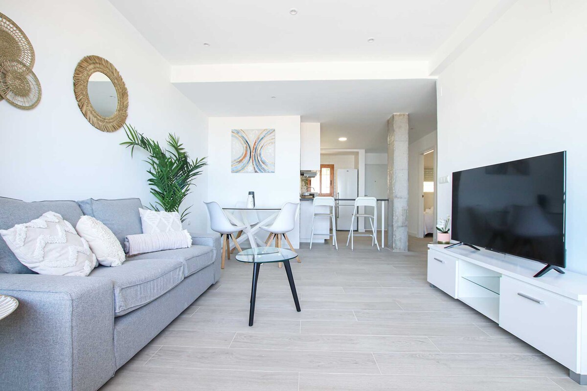 Living room image 2