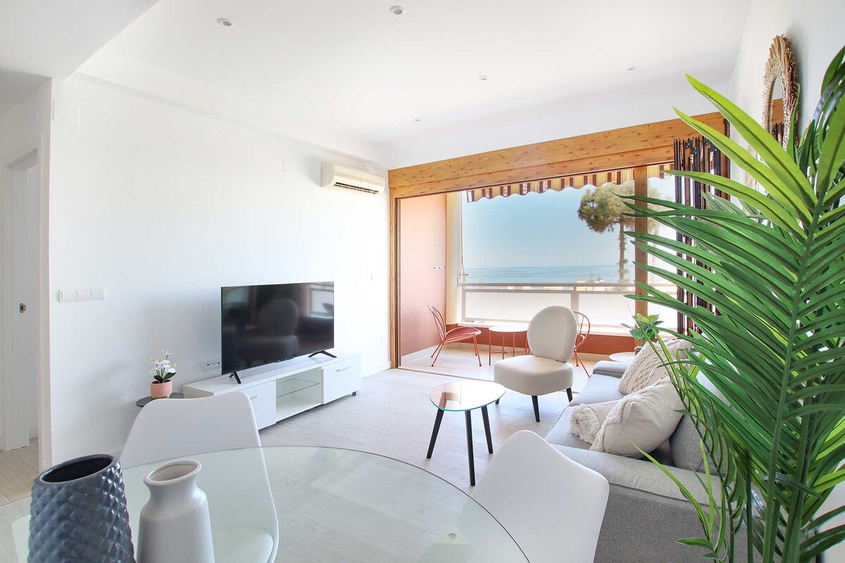 Living room image 4