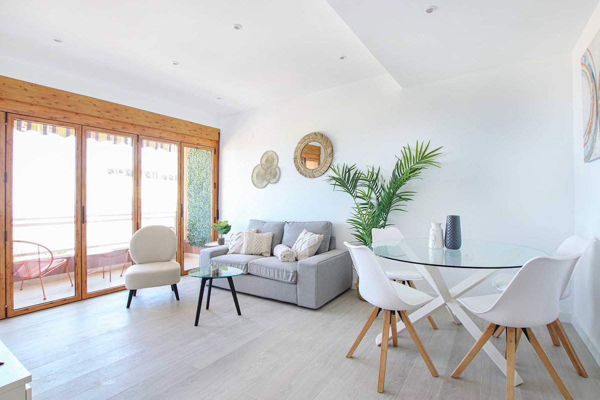 Dining area image 1
