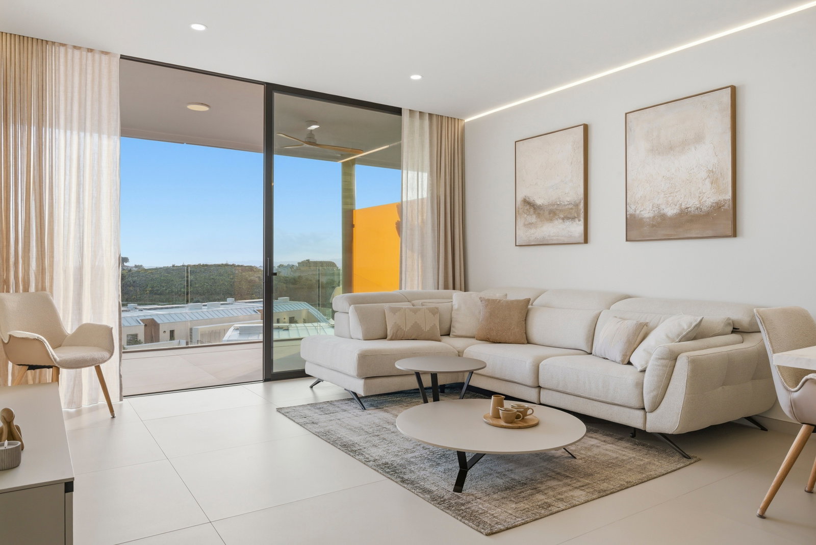 Luxury Apartment with Sea Views in Higuerón