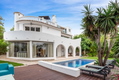Luxury Villa with Sea Views, Private Pool & Rooftop Jacuzzi