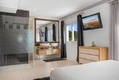 6BR Luxury Villa with Infinity Pool