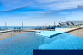 Apartamento con piscinas sauna jacuzzi y vistas panorámicas