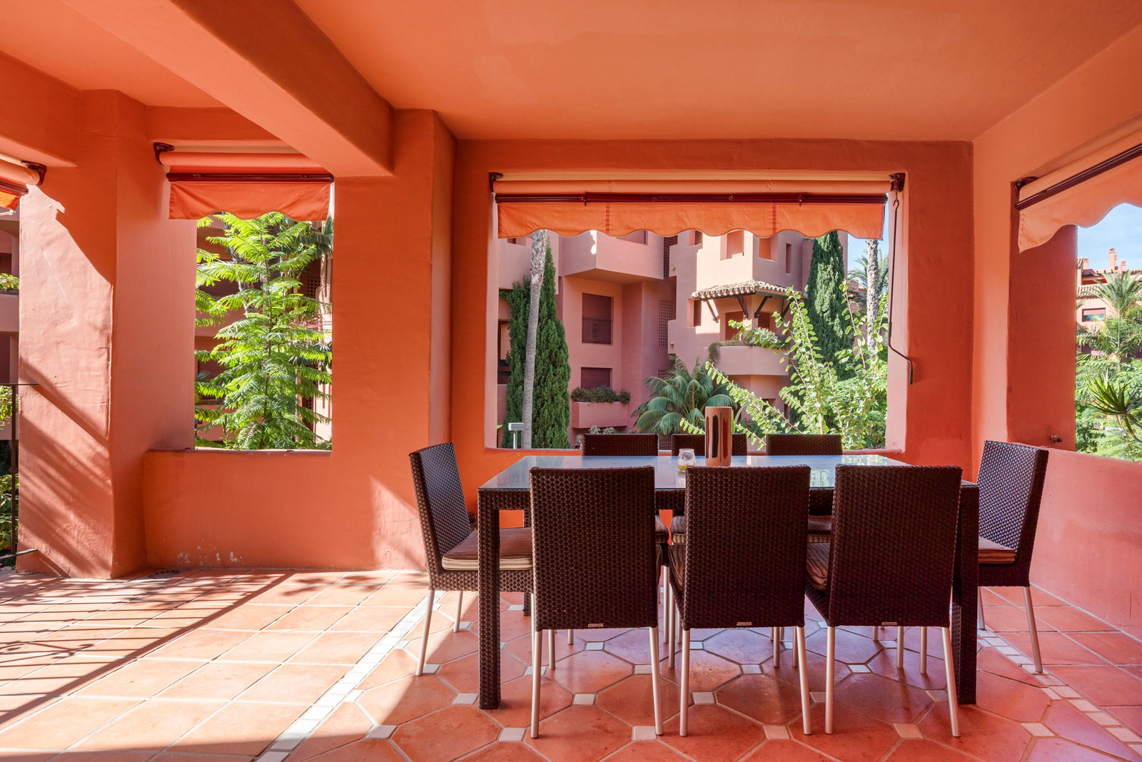 Spacious 4-Bedroom Apartment in a Luxurious Urbanization - Alicate Beach