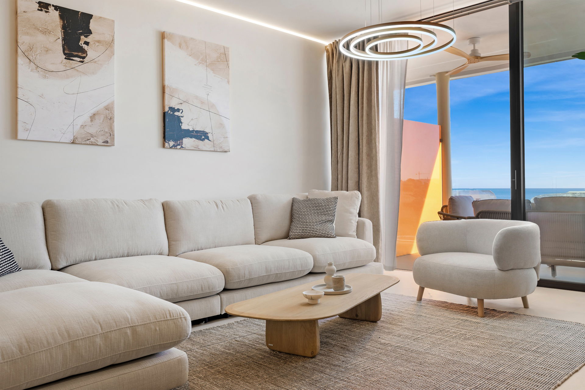 Apartamento premium con terraza y vistas panorámicas al mar en Higuerón