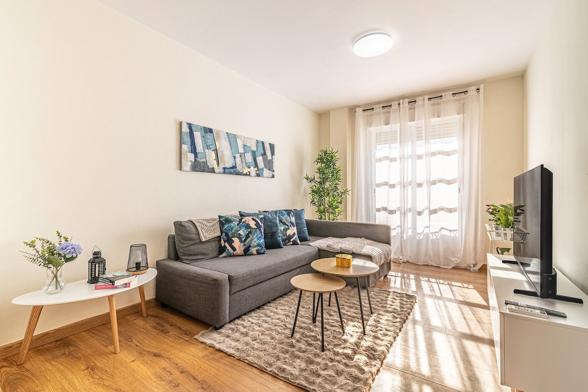 Living room image 1