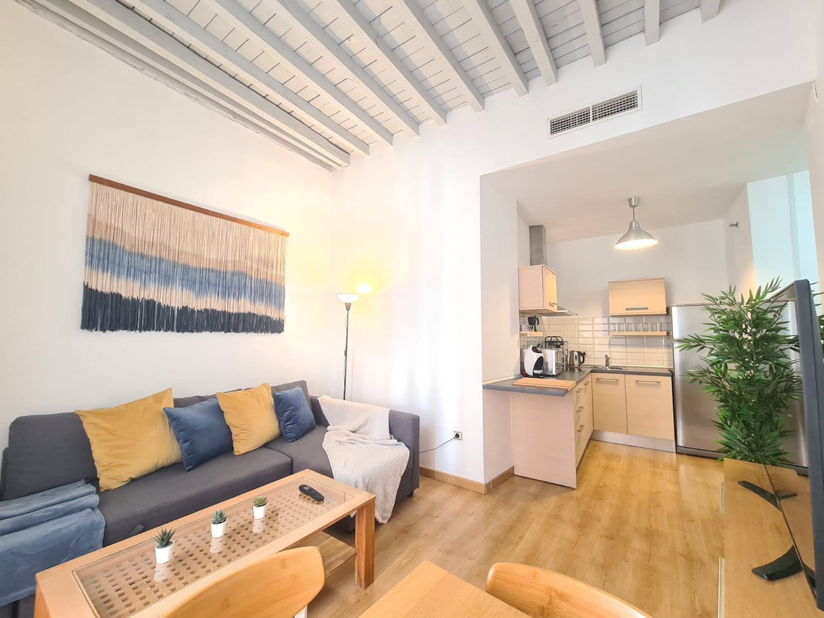Living room image 1