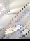 roomsBathroom