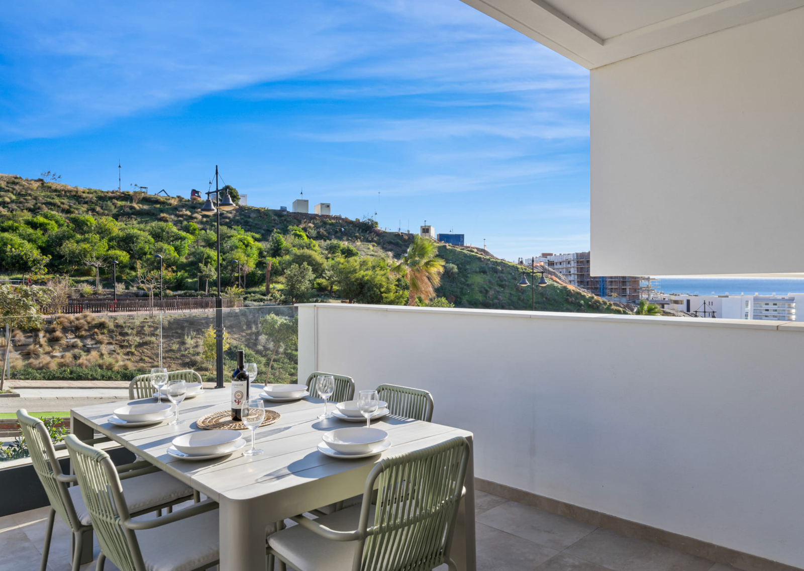 Luxury Higuerón: Spa & Piscina, a pasos del tren y la playa