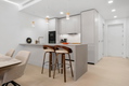 Elegante apartamento de 2 dormitorios con jardín privado y jacuzzi en Higuerón