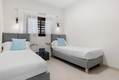 Elegante apartamento de 2 dormitorios con jardín privado y jacuzzi en Higuerón