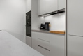 Elegante apartamento de 2 dormitorios con jardín privado y jacuzzi en Higuerón