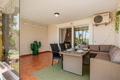 Relax en Calahonda: Jardines, piscinas y terraza soleada