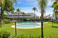 Moderno apartamento con terraza a pocos minutos de Puerto Banus
