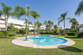 Moderno apartamento con terraza a pocos minutos de Puerto Banus