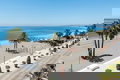 Encantador apartamento en primera línea de mar en Estepona