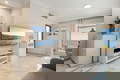 Encantador apartamento en primera línea de mar en Estepona