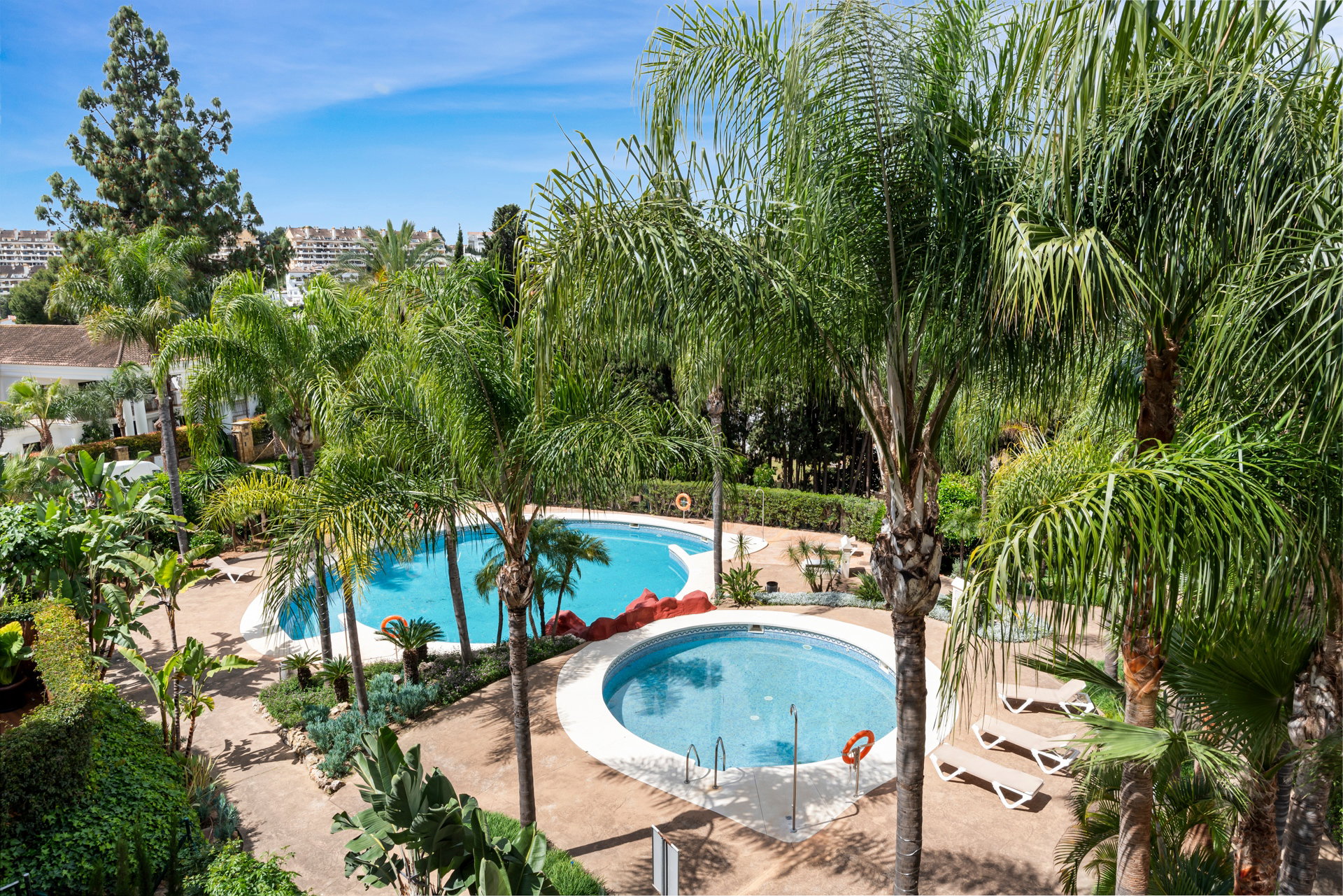 Luxury Escape Between Golf, Sun & Nature | Marbella