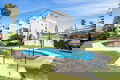 Piscina y vistas espectaculares en Torremolinos