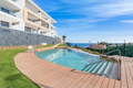 Exclusivo apartamento con terraza y vistas al mar en Lomas Higuerón