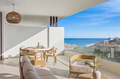 Exclusivo apartamento con terraza y vistas al mar en Lomas Higuerón