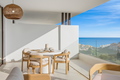 Exclusivo apartamento con terraza y vistas al mar en Lomas Higuerón