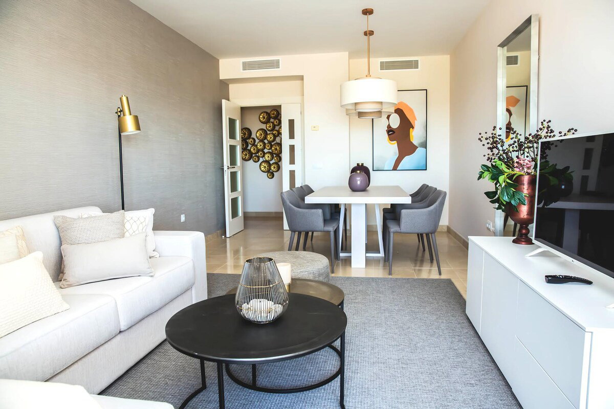 Living room image 2