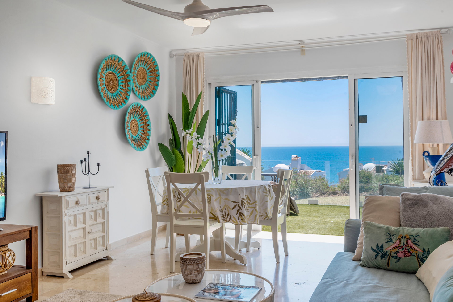 Torrenueva: Sea Views, Garden & Andalusian Charm