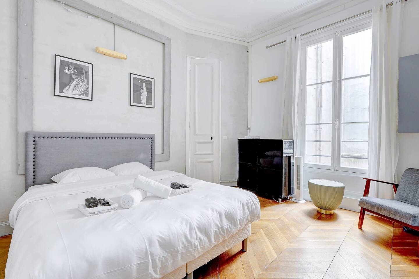 Parisian Elegance Apartment – Paris, France