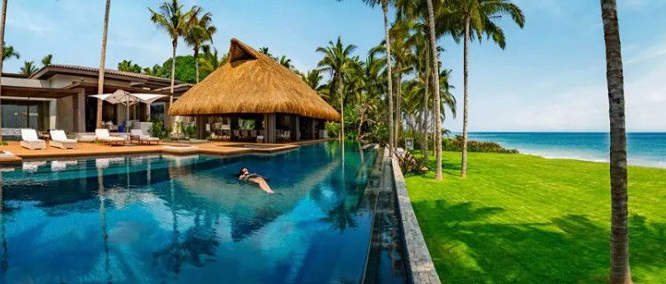 Parisian Elegance Apartment – Paris, France