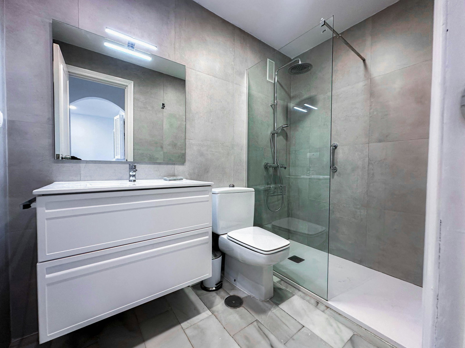 2-308 Apartamento de un dormitorio